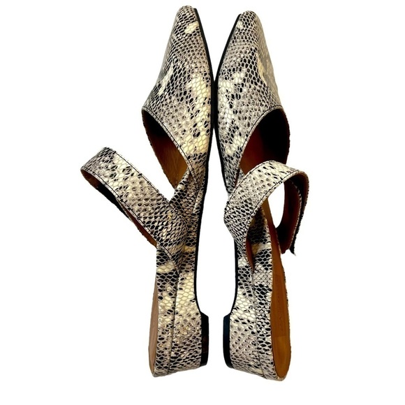 L’AMOUR DES PEIDS Black/White Reptile Baruk Mules - Picture 5 of 8